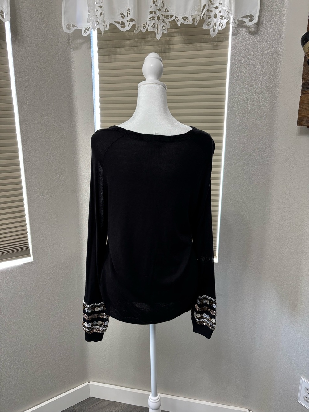 H&M Black Long-Sleeve Top with Embellished Cuffs - Picture 3 of 4